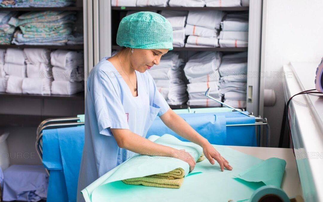 Oportunidades de Carrera en los Servicios de Lavandería Hospitalaria: Roles Esenciales en la Salud